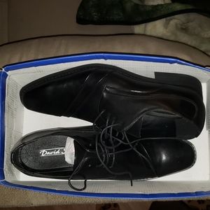 Men black dress shoe size 10.5 style two fold